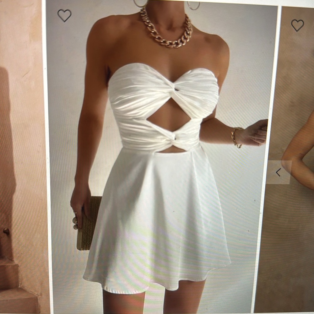 Elegant White Strapless Dress